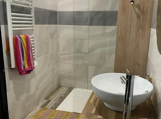 Maison Mimosa בית נופש *